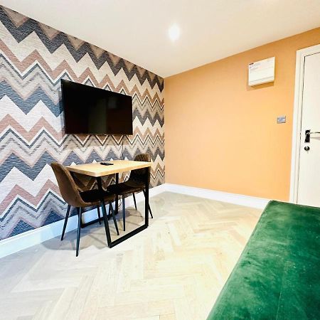 Flash Sale Brighton Train Station 1 Bedroom Flat Bn137Che03 Екстериор снимка